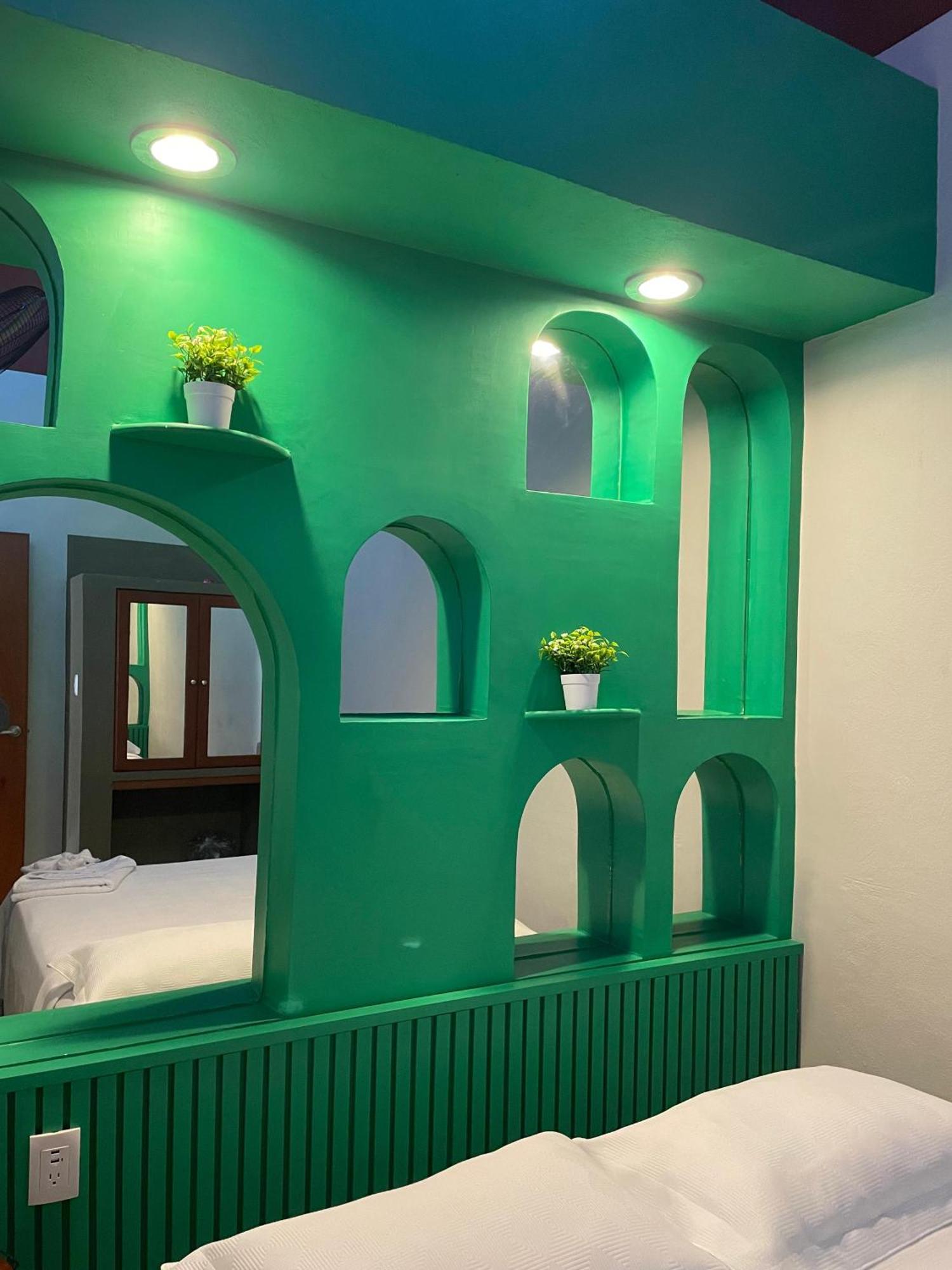 Hostal Poquito A Poquito Valladolid  Eksteriør bilde