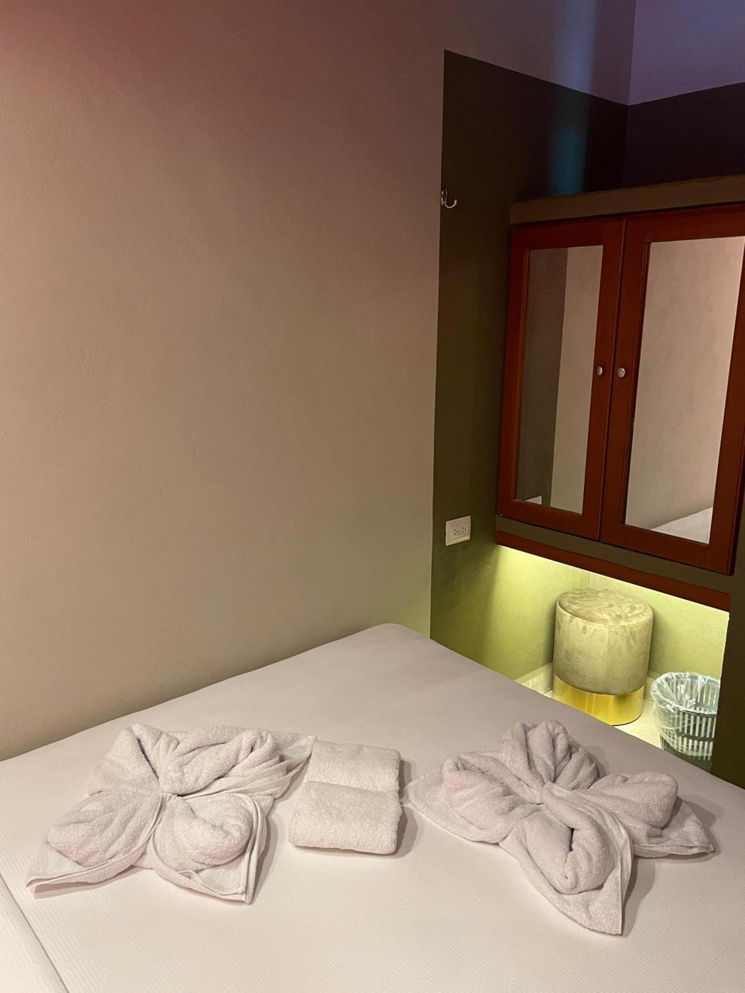 Hostal Poquito A Poquito Valladolid  Eksteriør bilde