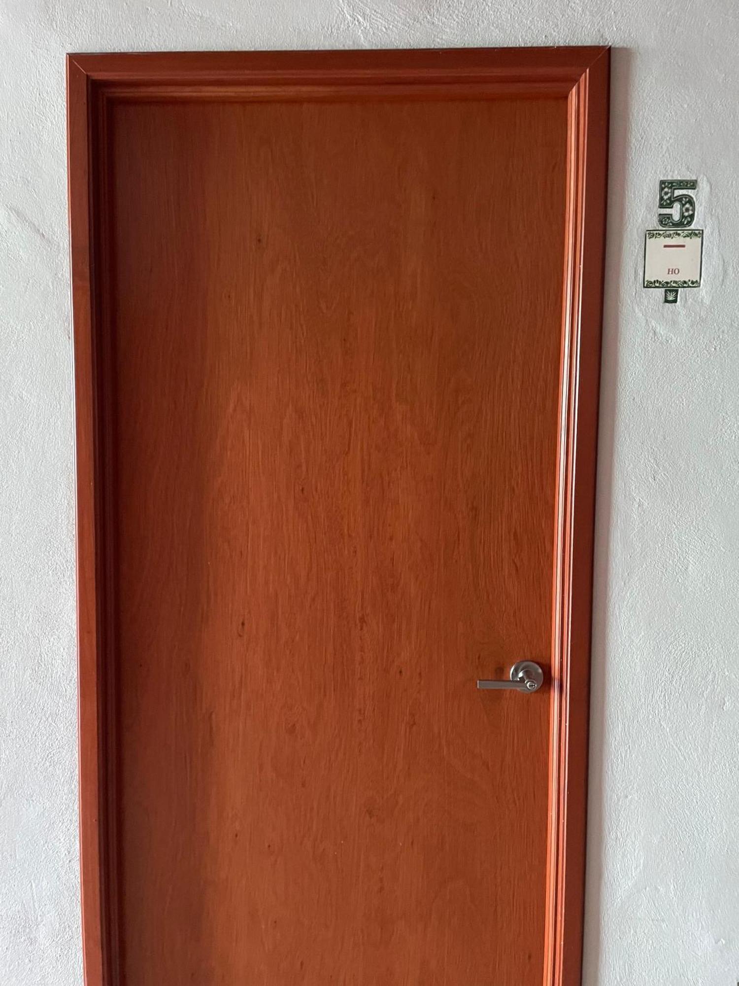 Hostal Poquito A Poquito Valladolid  Eksteriør bilde