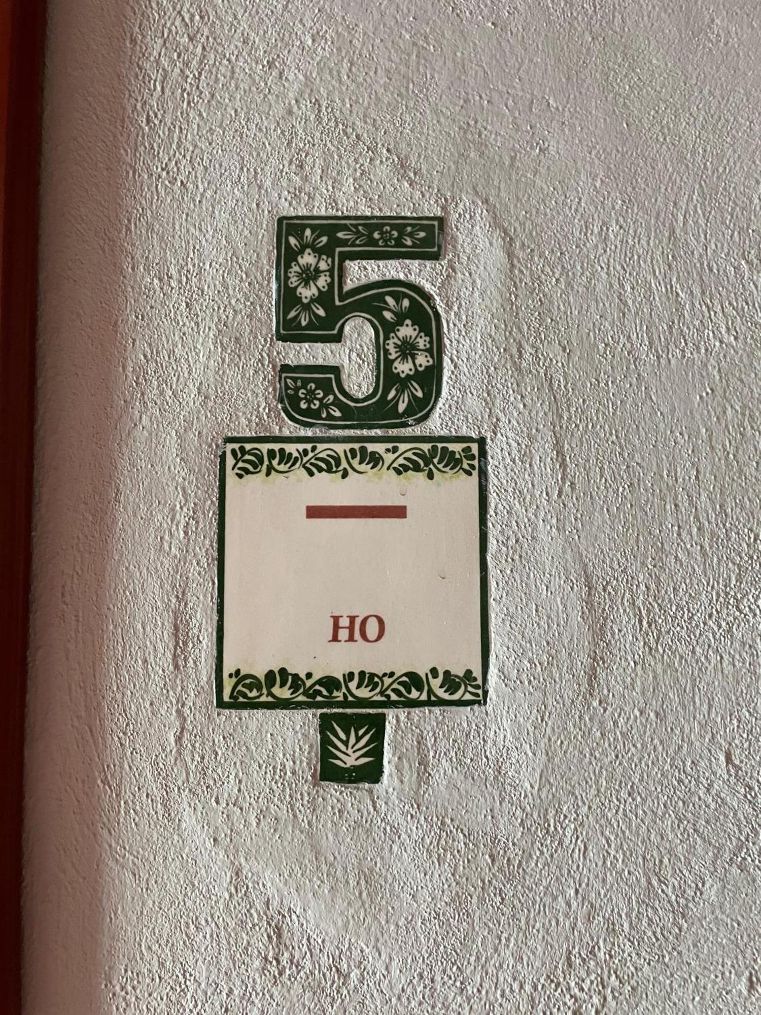 Hostal Poquito A Poquito Valladolid  Eksteriør bilde