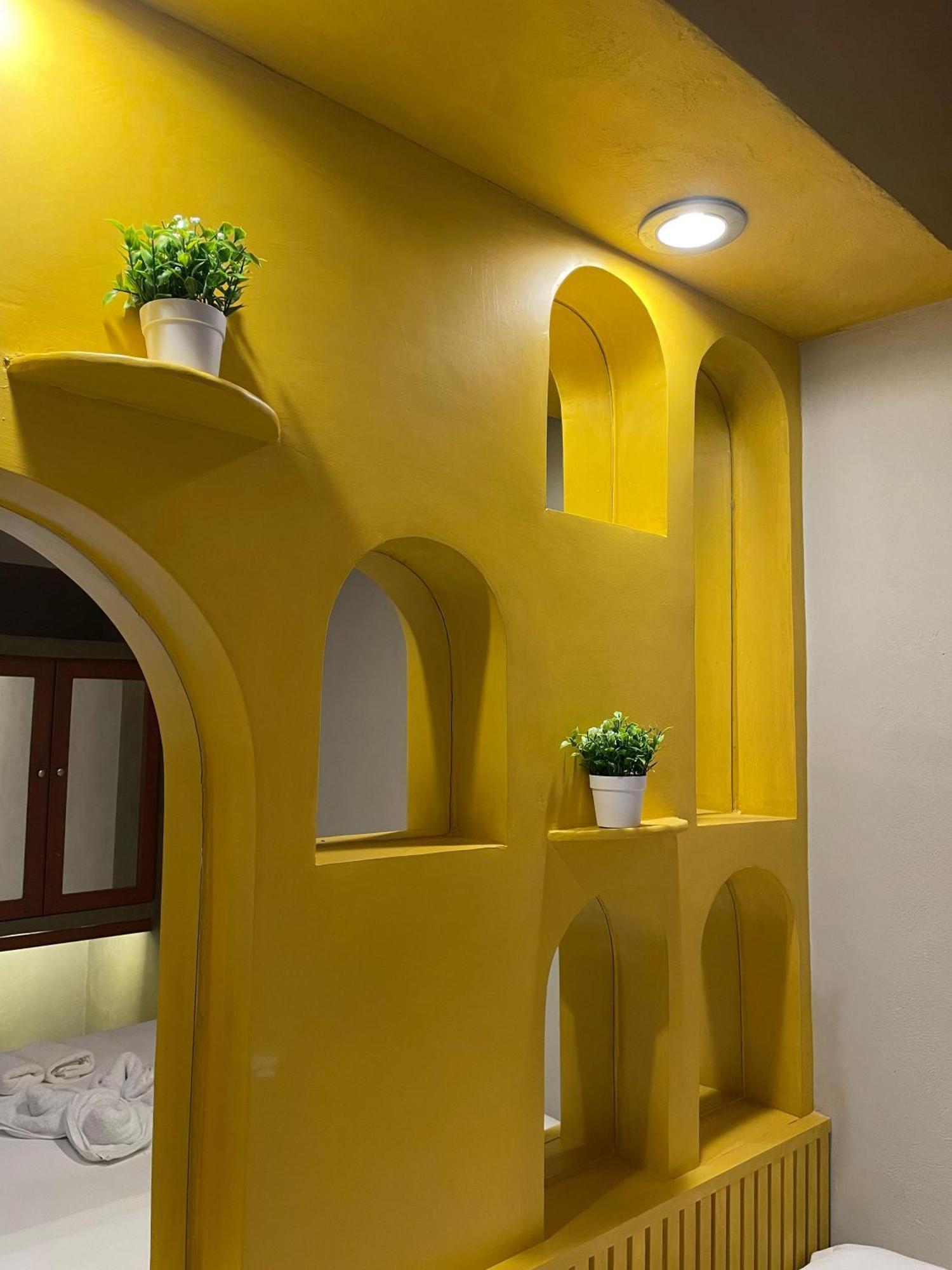 Hostal Poquito A Poquito Valladolid  Eksteriør bilde